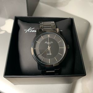Kenneth Cole NY Men’s watch NWT